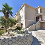 Seafront Family - Sunny Rab Island
