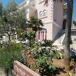Διαμέρισμα Seafront Family - Sunny Rab Island Ραμπ