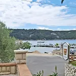 Seafront Family - Sunny Rab Island * Ραμπ