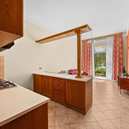 Daire Seafront Family - Sunny Rab Island *