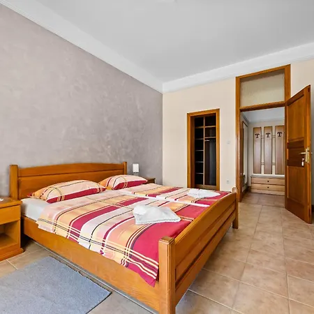 Seafront Family - Sunny Rab Island Supetarska Draga