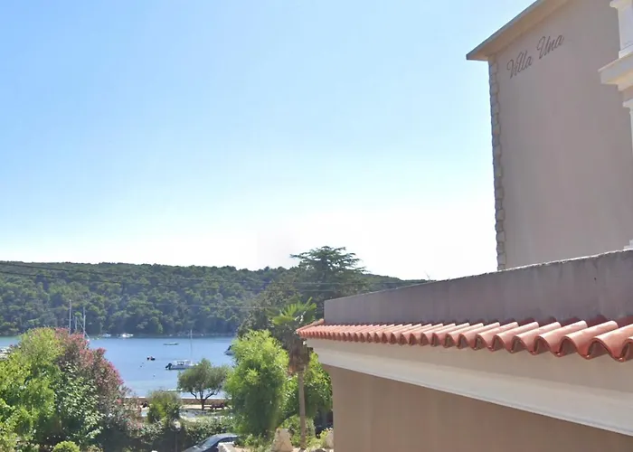 Seafront Family - Sunny Rab Island Appartamento *